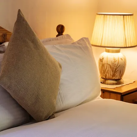 Bed & Breakfast Tudor Laragh